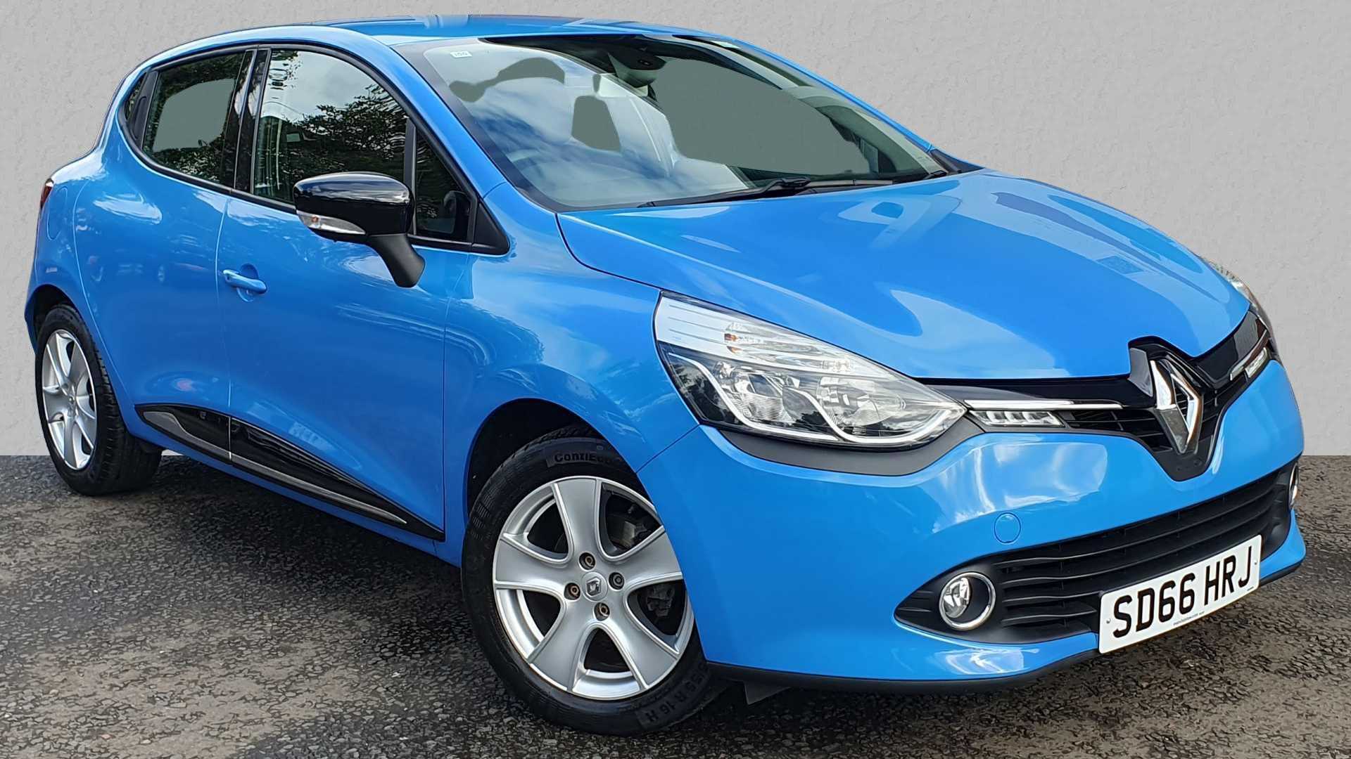 Main listing image - Renault Clio