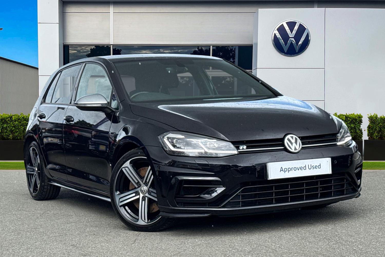 Main listing image - Volkswagen Golf R