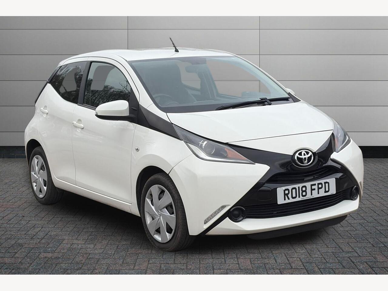 Main listing image - Toyota Aygo