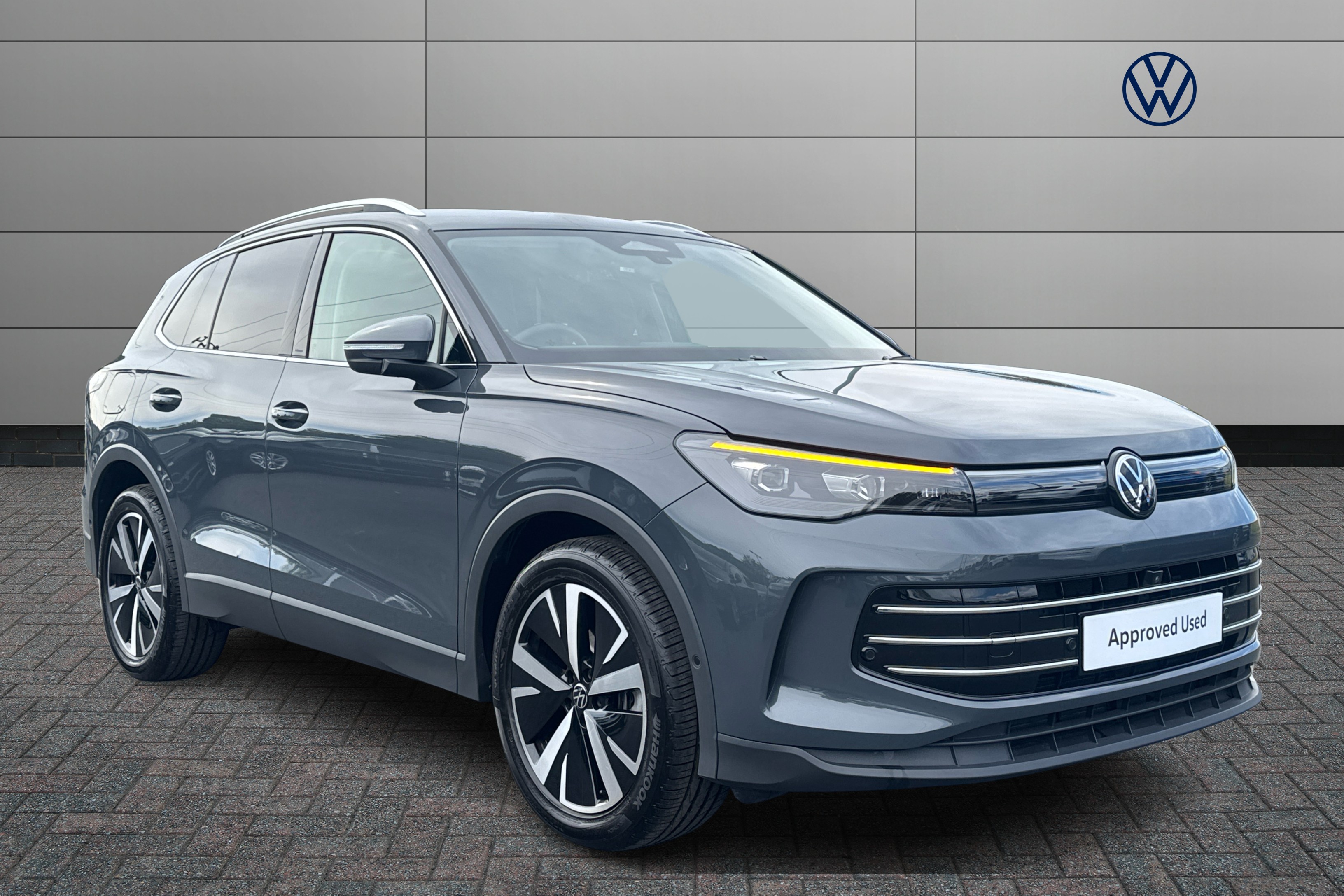 Main listing image - Volkswagen Tiguan