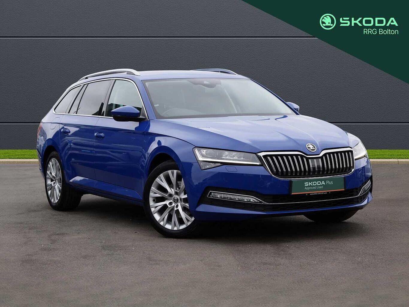 Main listing image - Skoda Superb Estate