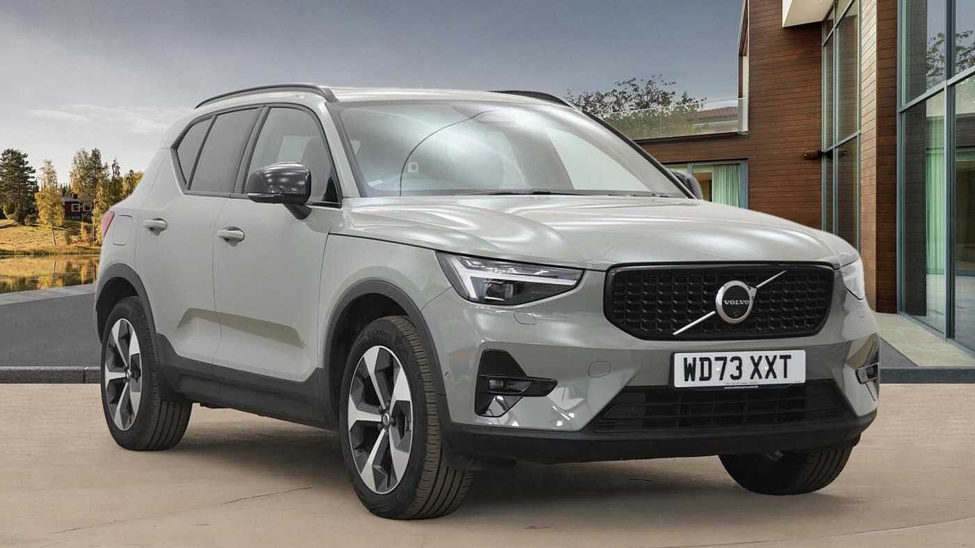 Main listing image - Volvo XC40