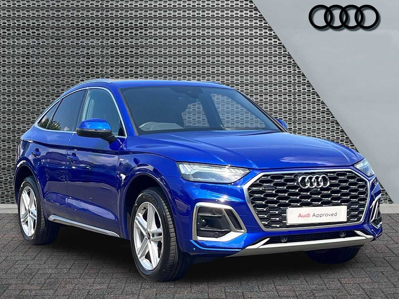 Main listing image - Audi Q5