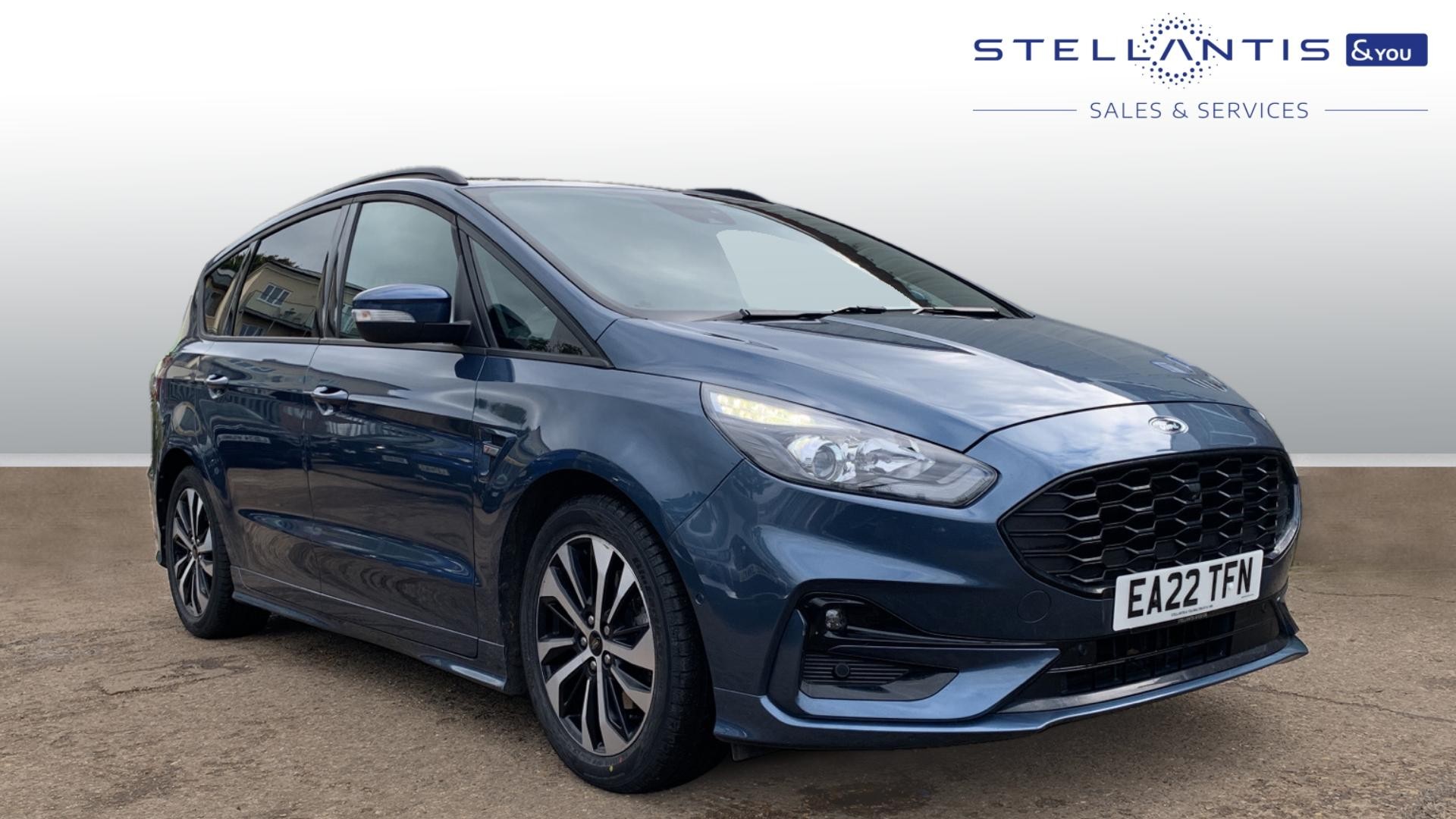 Main listing image - Ford S-MAX