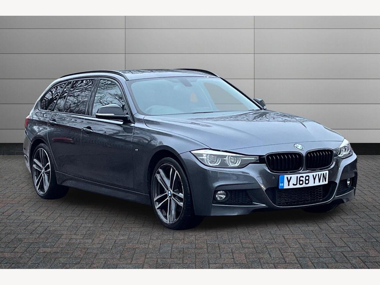 Main listing image - BMW 3 Series Touring