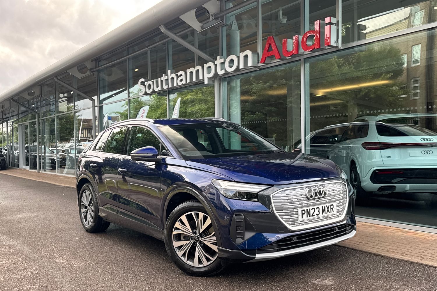 Main listing image - Audi Q4