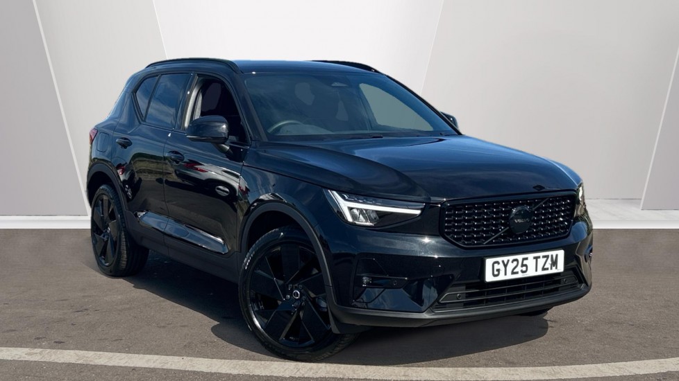 Main listing image - Volvo XC40