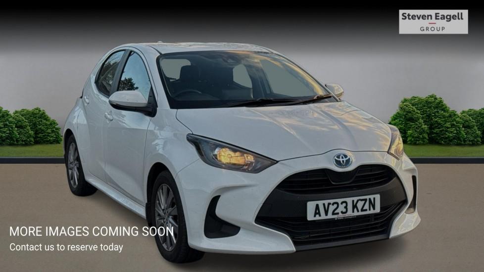 Main listing image - Toyota Yaris