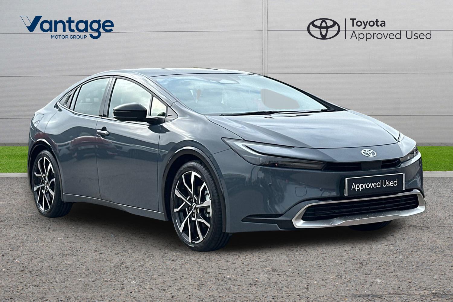 Main listing image - Toyota Prius