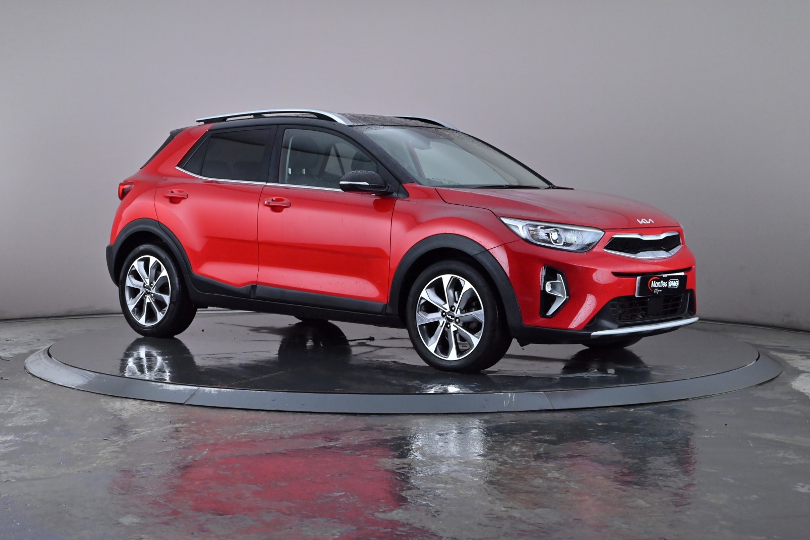 Main listing image - Kia Stonic