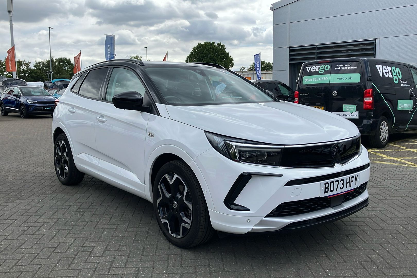 Main listing image - Vauxhall Grandland
