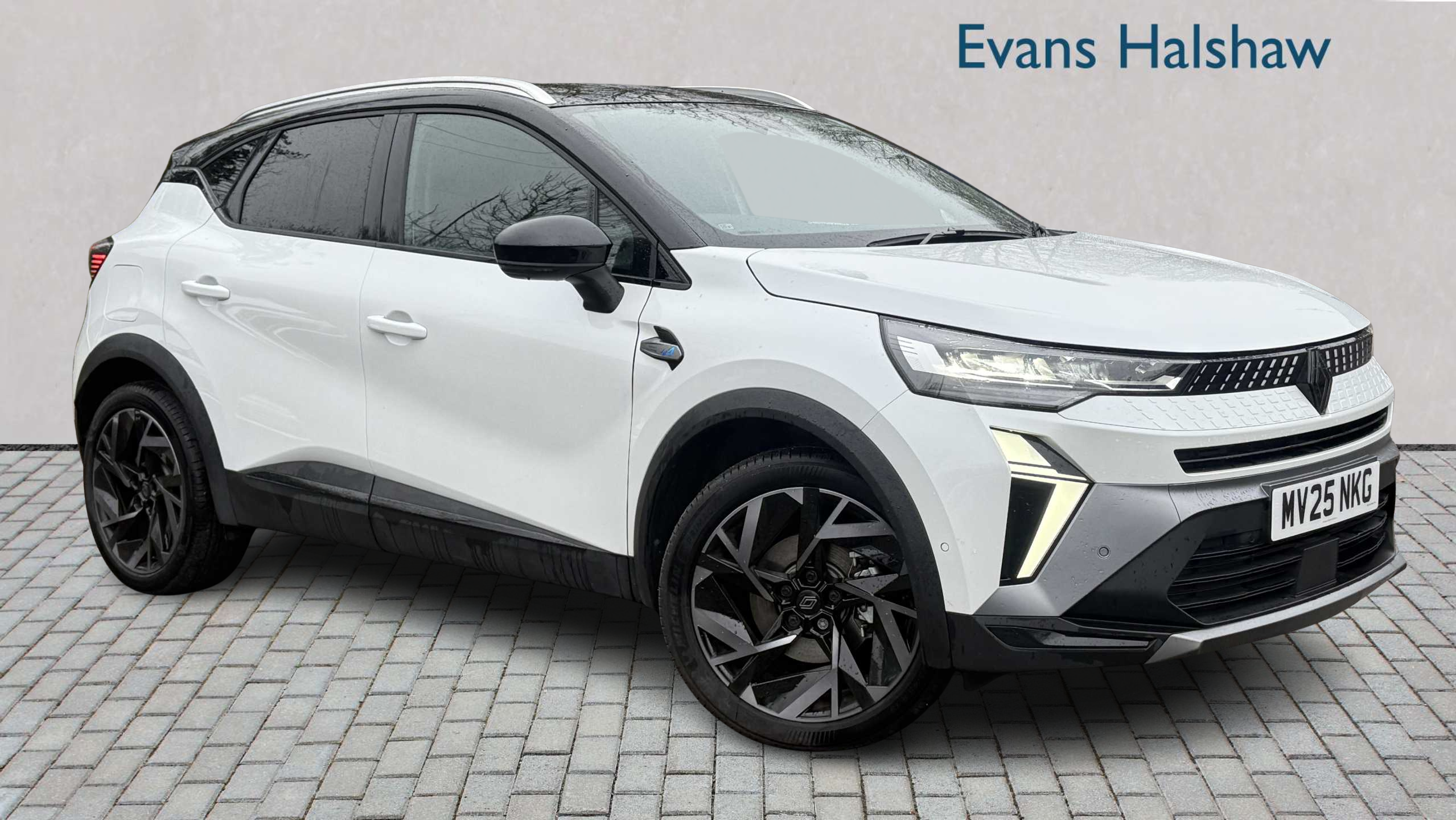 Main listing image - Renault Captur