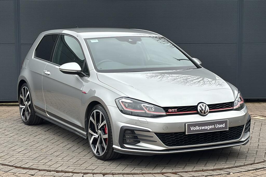 Main listing image - Volkswagen Golf GTI
