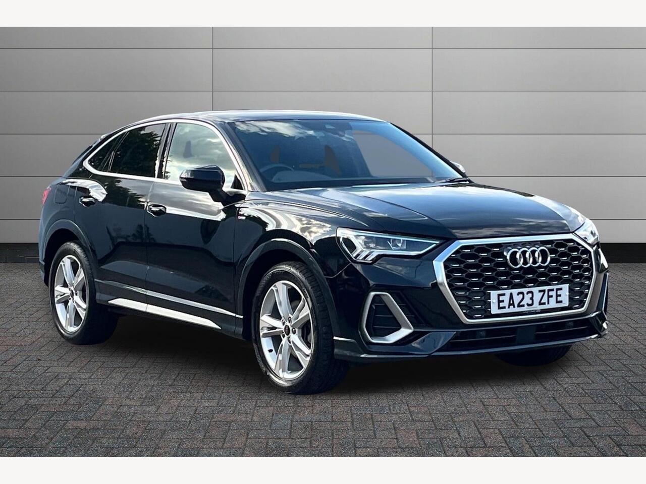 Main listing image - Audi Q3