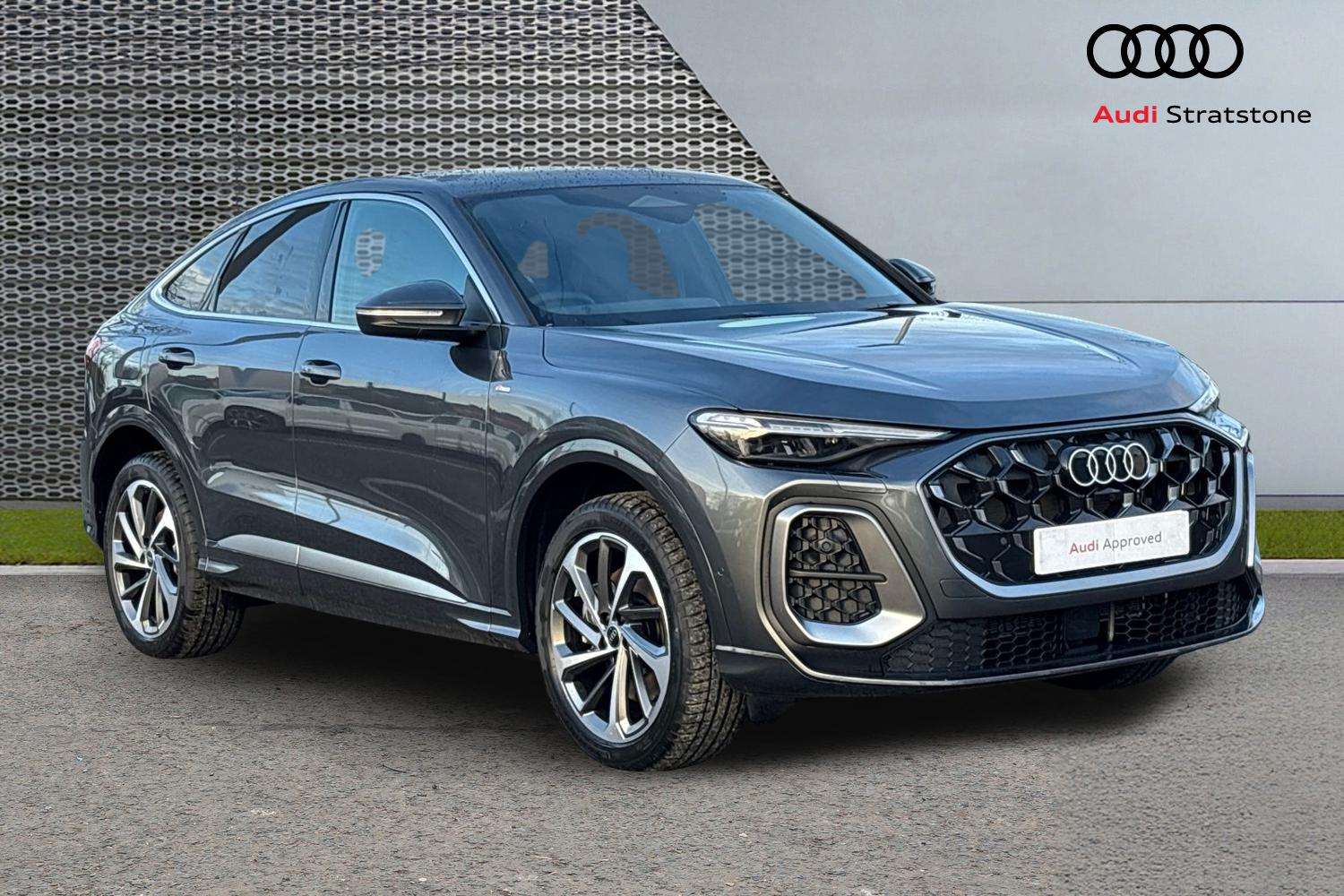 Main listing image - Audi Q5 Sportback