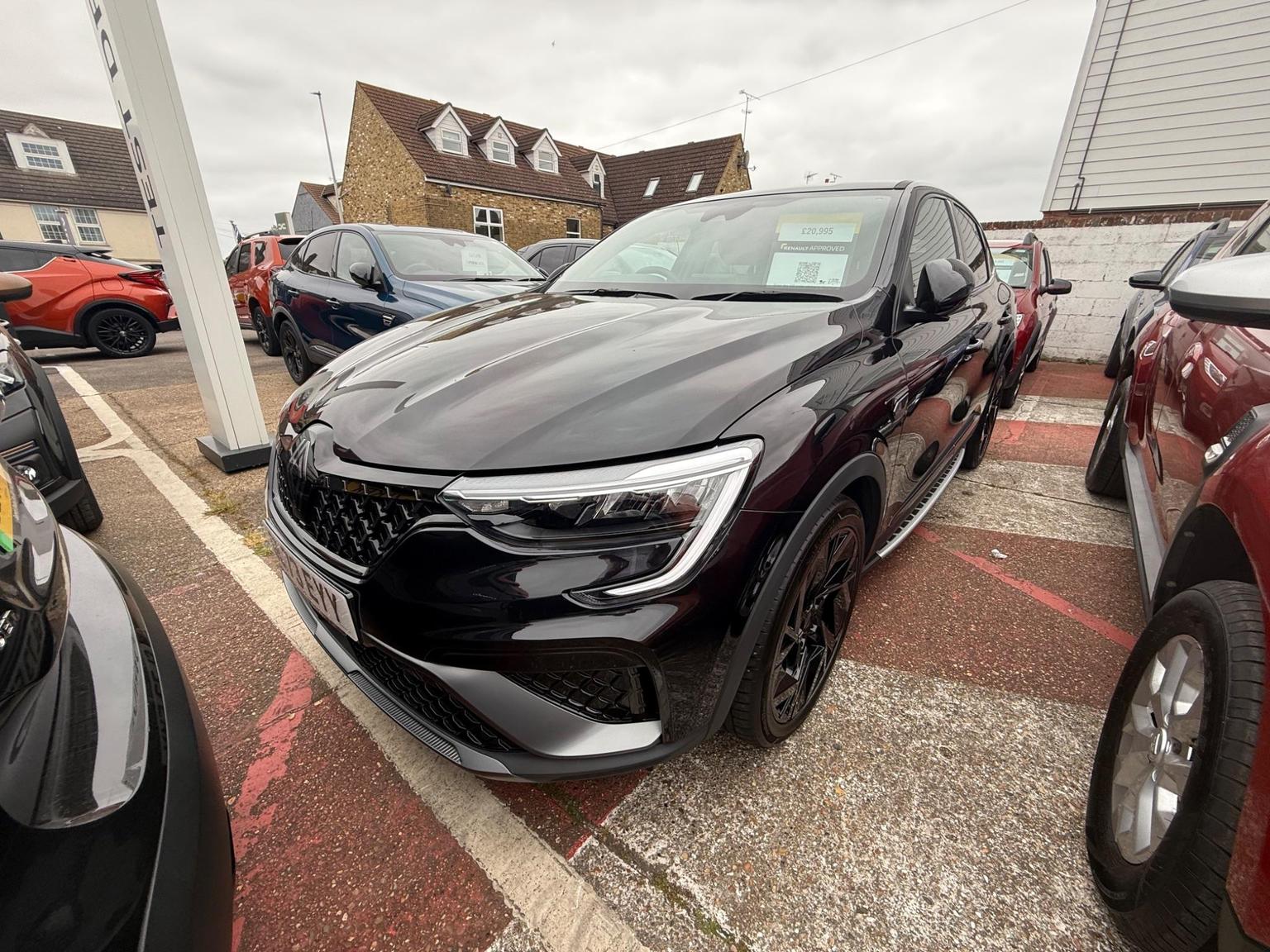 Main listing image - Renault Arkana