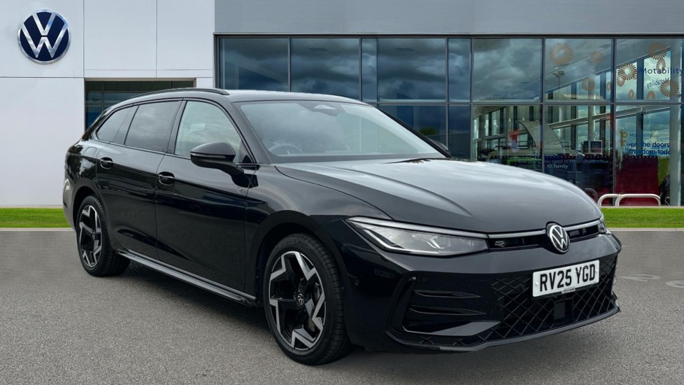 Main listing image - Volkswagen Passat Estate