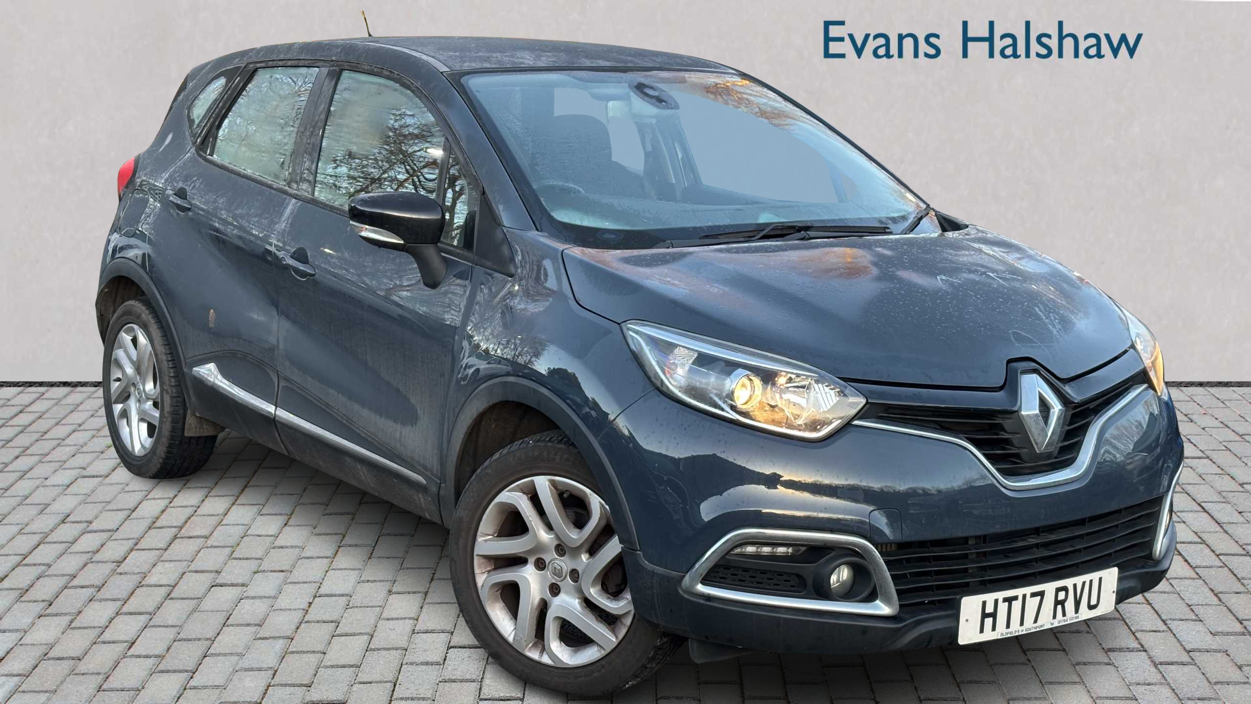 Main listing image - Renault Captur