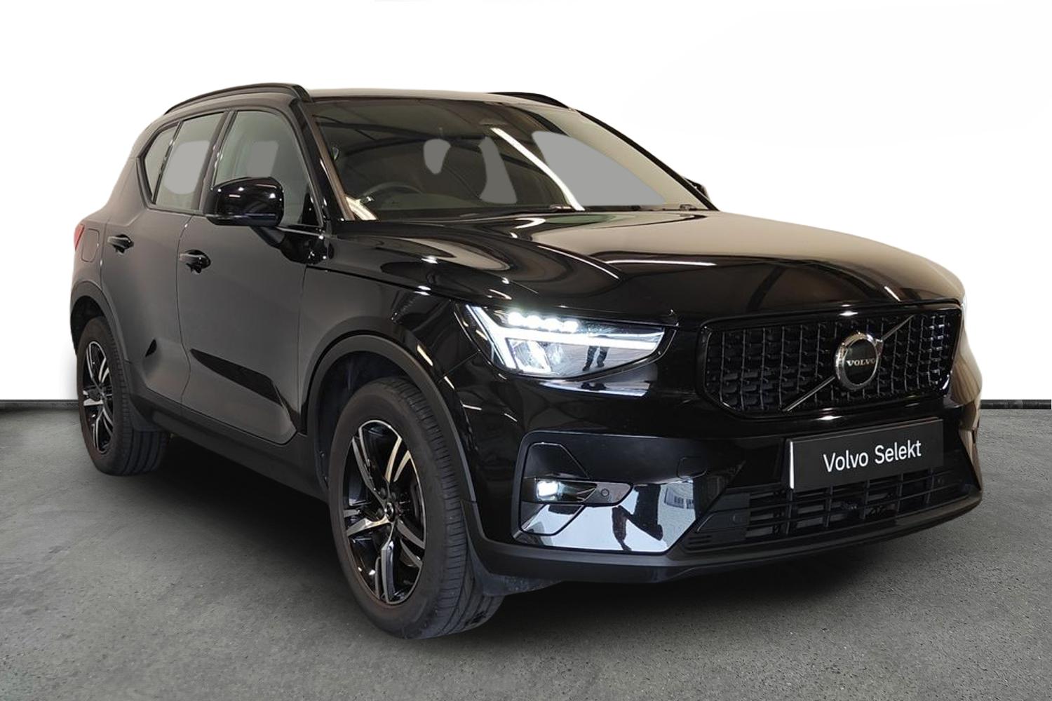 Main listing image - Volvo XC40