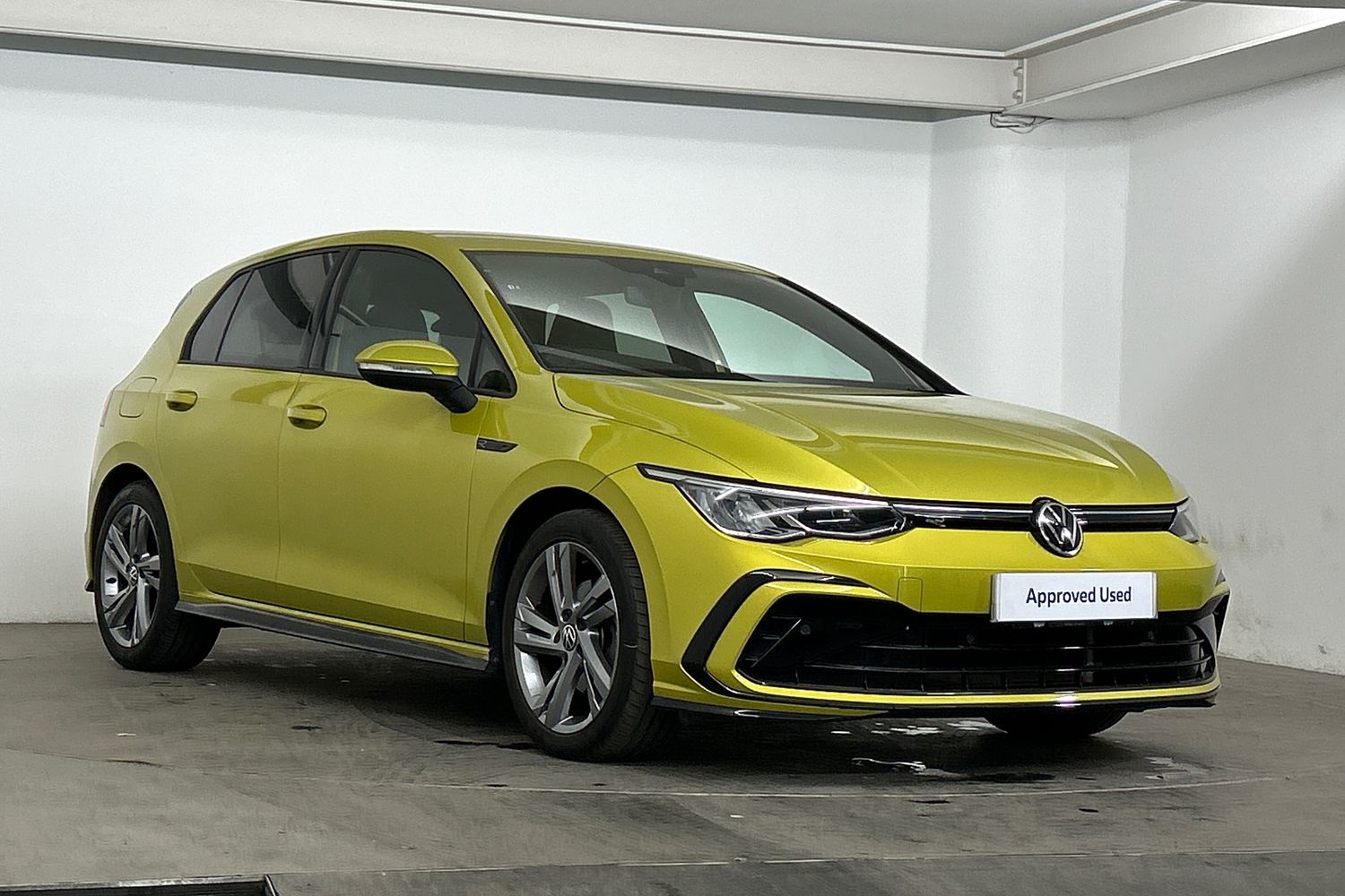 Main listing image - Volkswagen Golf