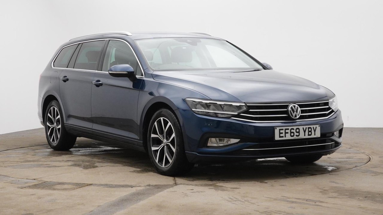 Main listing image - Volkswagen Passat Estate