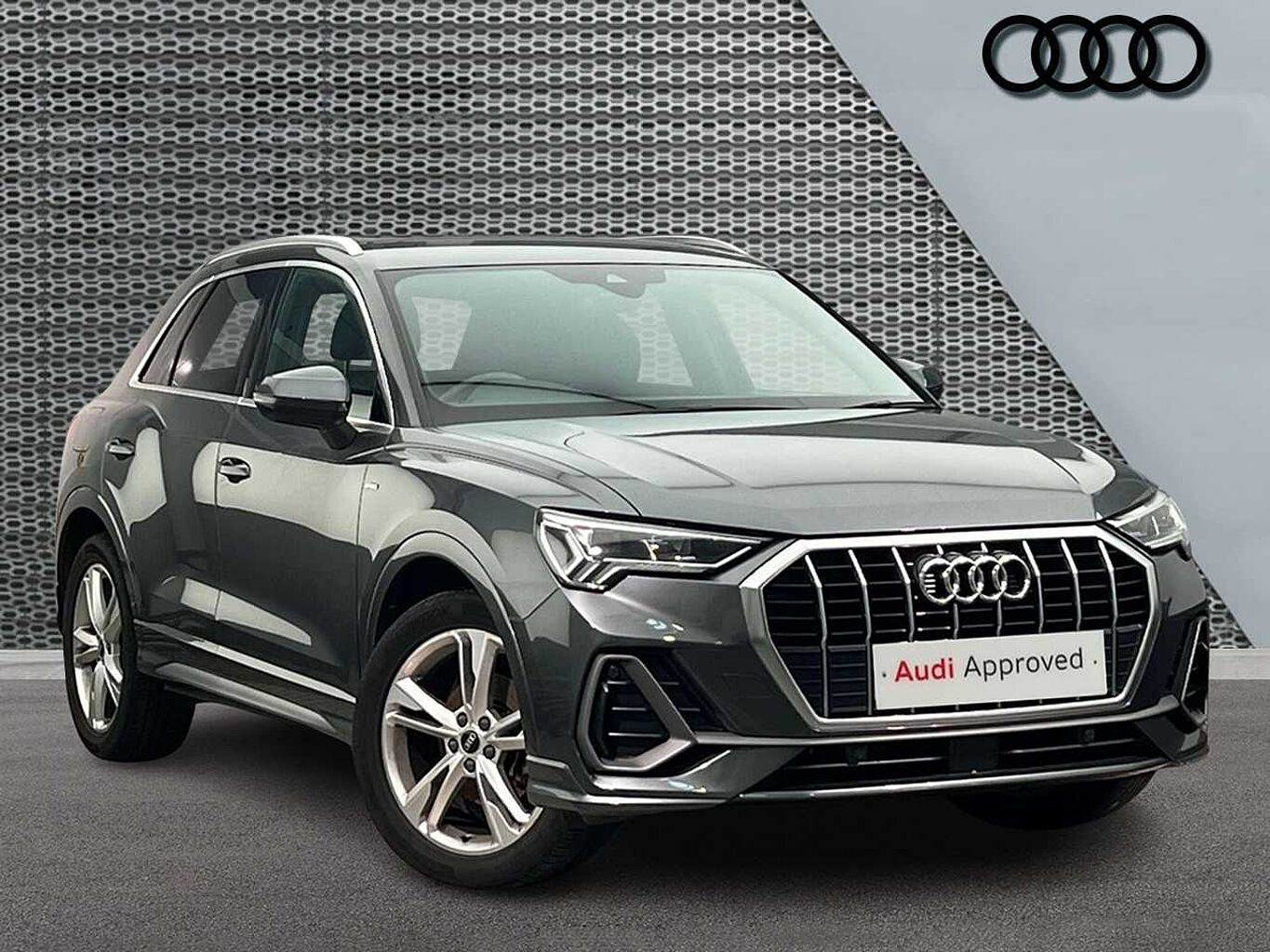 Main listing image - Audi Q3