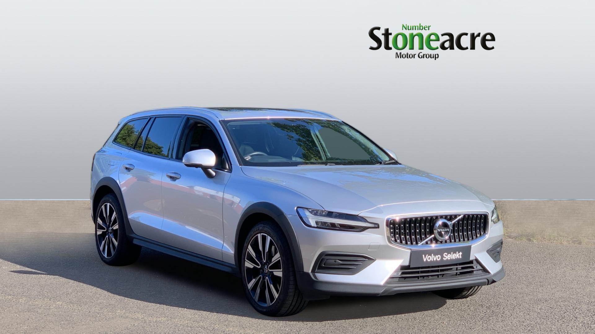 Main listing image - Volvo V60