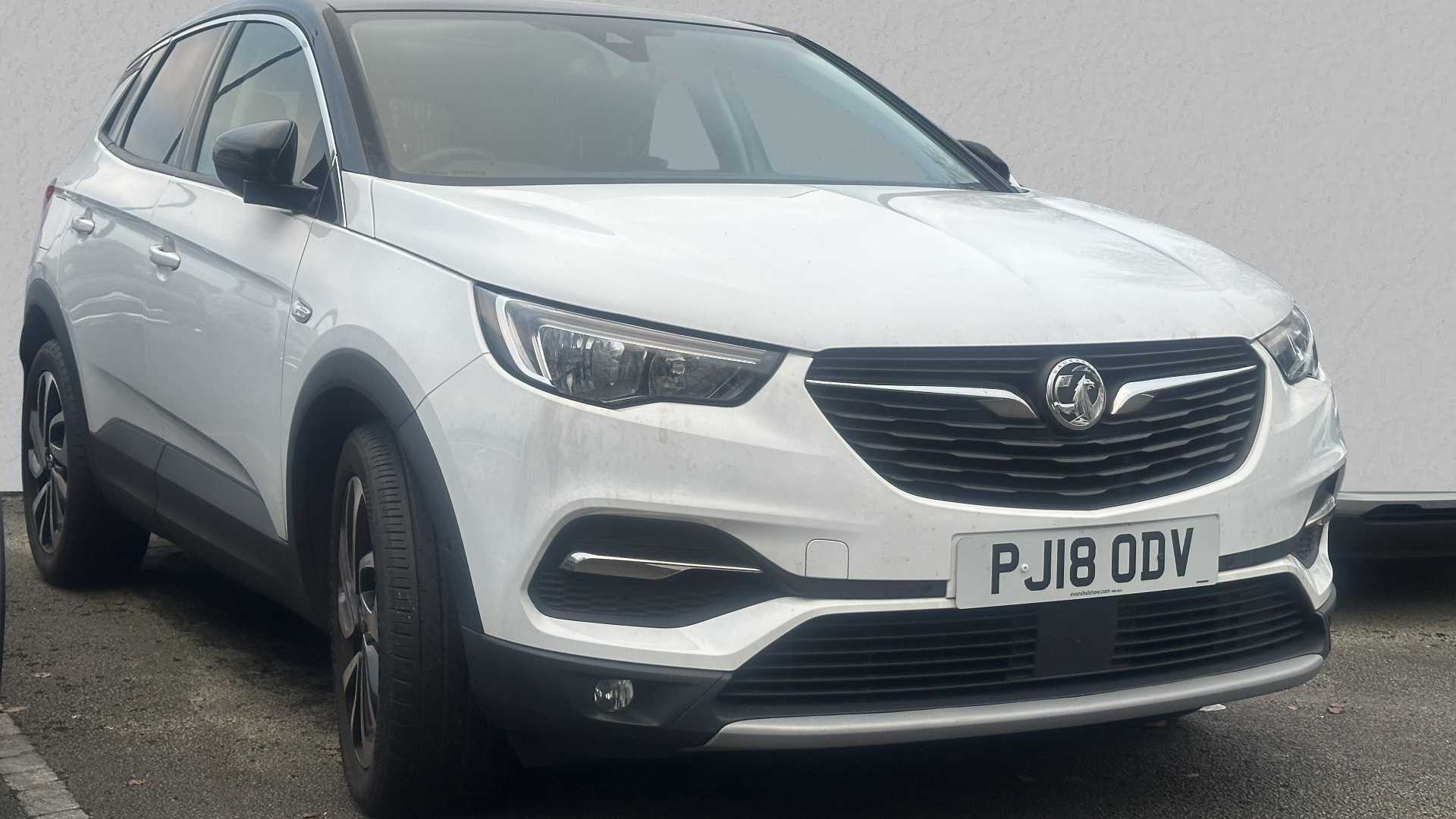 Main listing image - Vauxhall Grandland X