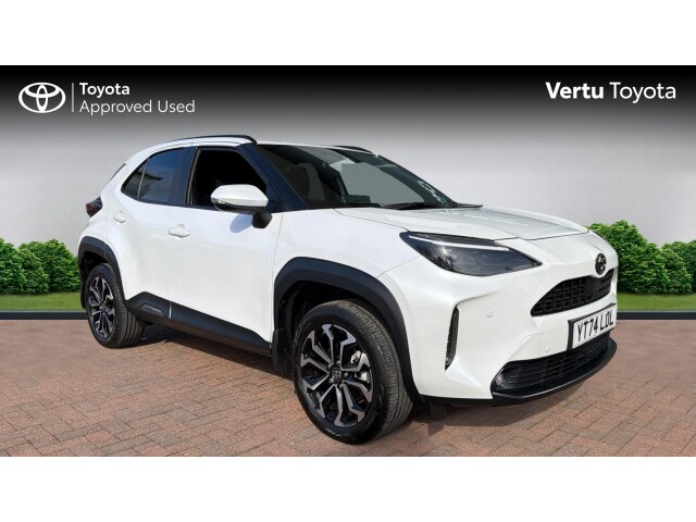 Main listing image - Toyota Yaris Cross