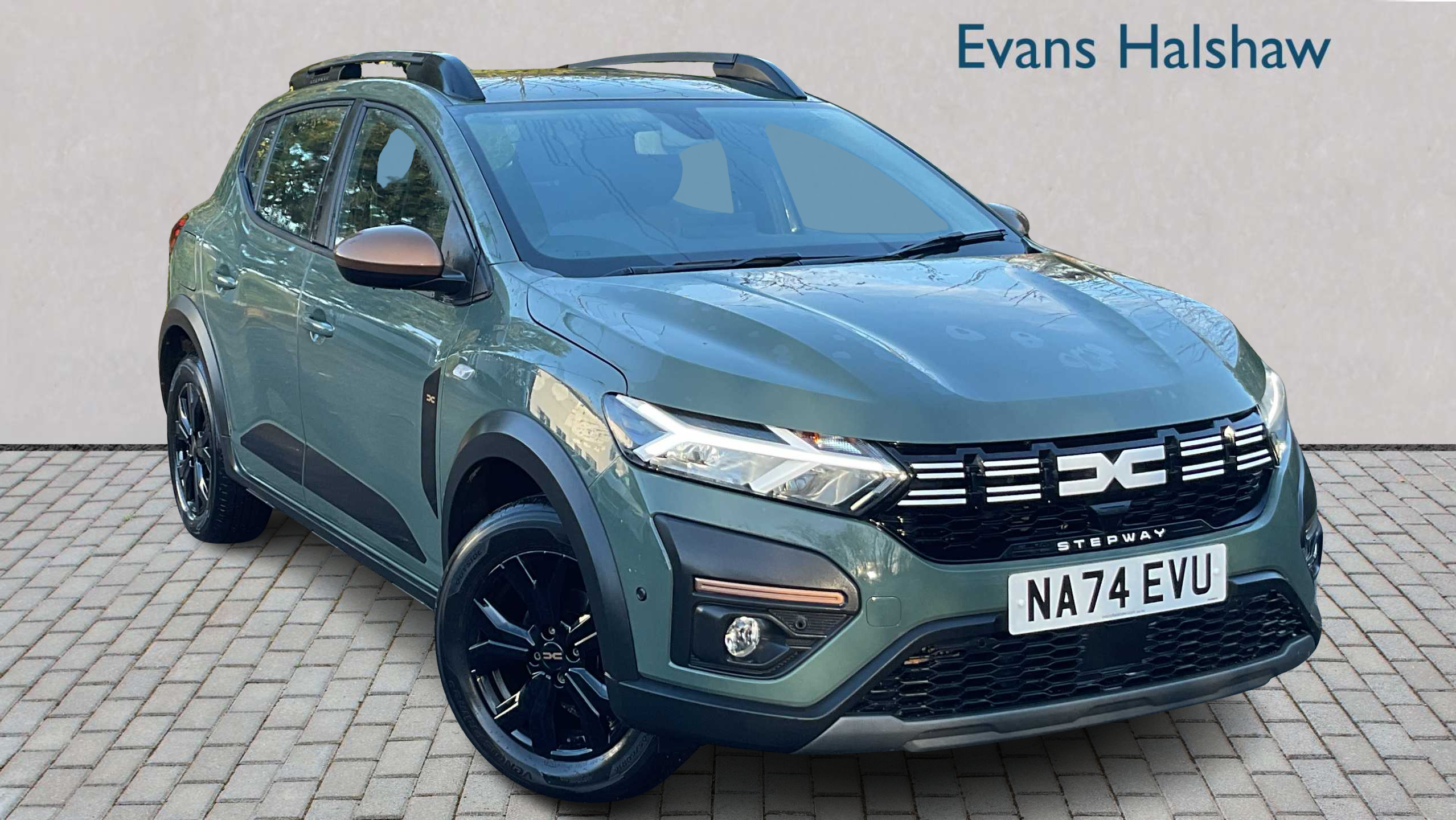 Main listing image - Dacia Sandero Stepway