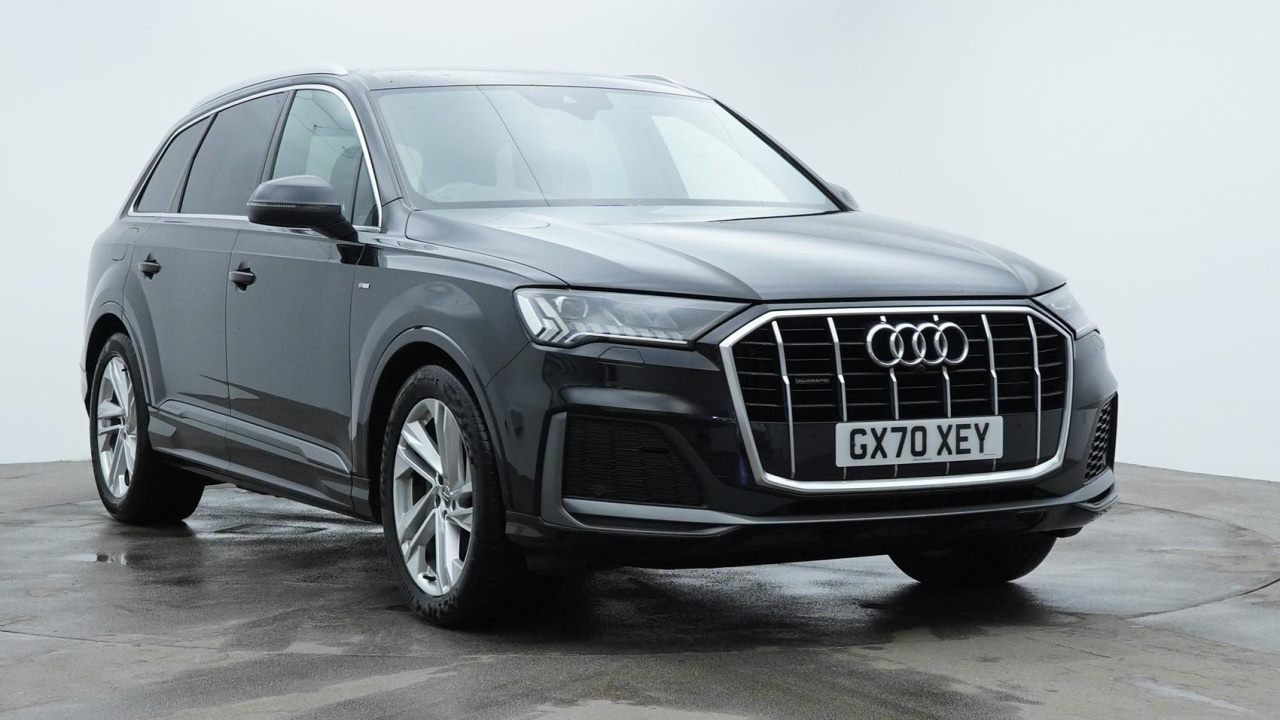 Main listing image - Audi Q7