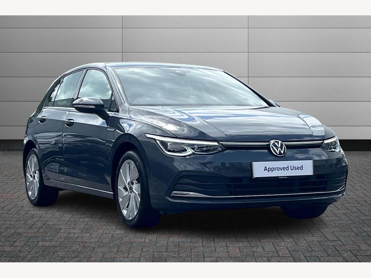 Main listing image - Volkswagen Golf