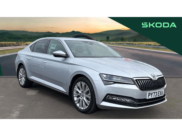 Main listing image - Skoda Superb