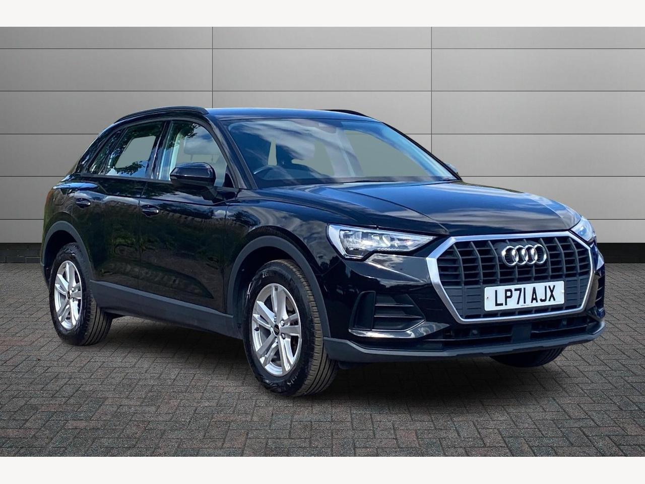 Main listing image - Audi Q3