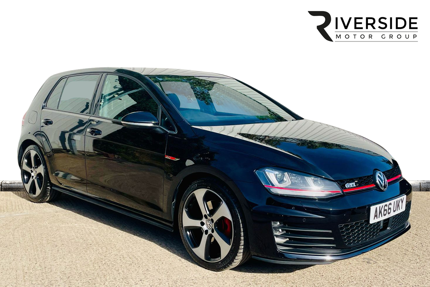 Main listing image - Volkswagen Golf GTI