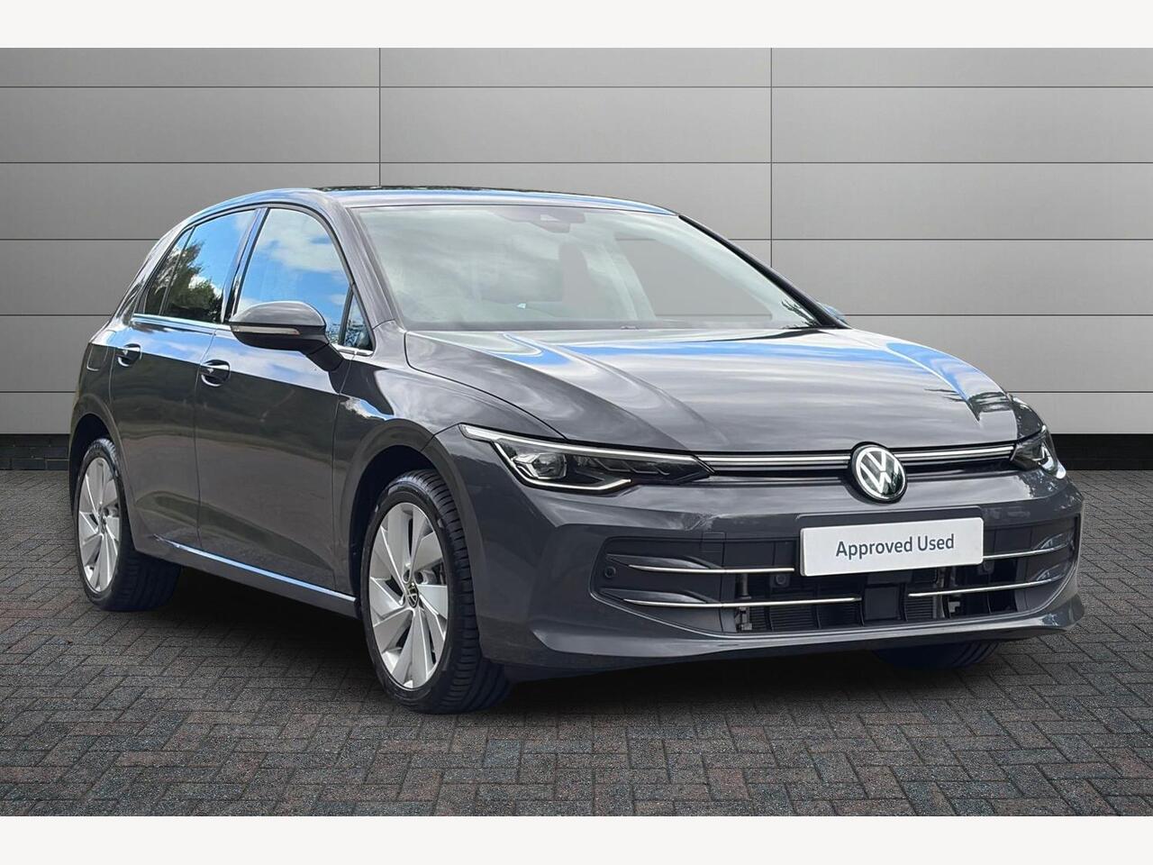 Main listing image - Volkswagen Golf