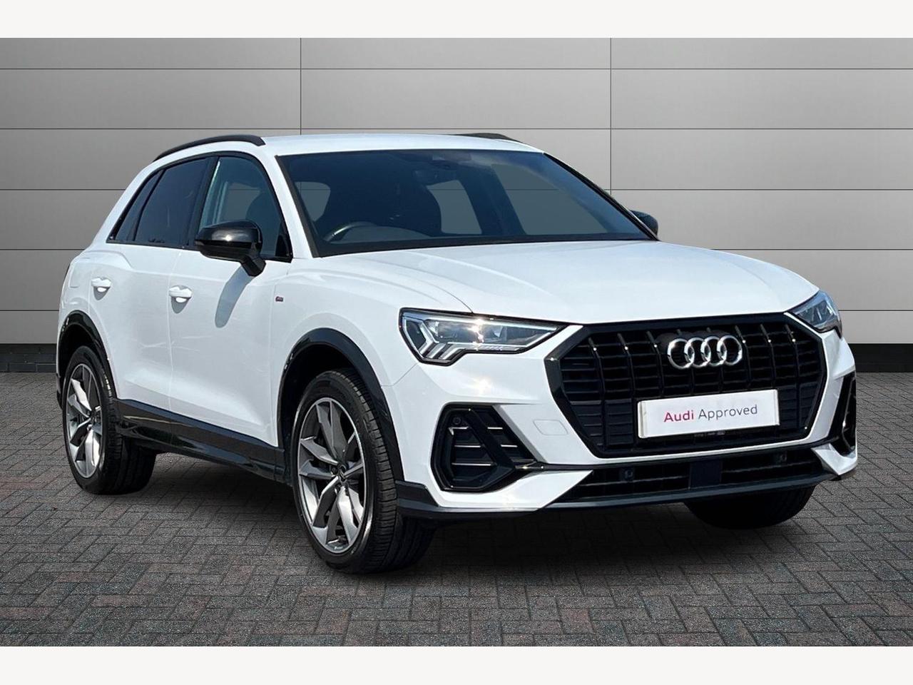 Main listing image - Audi Q3