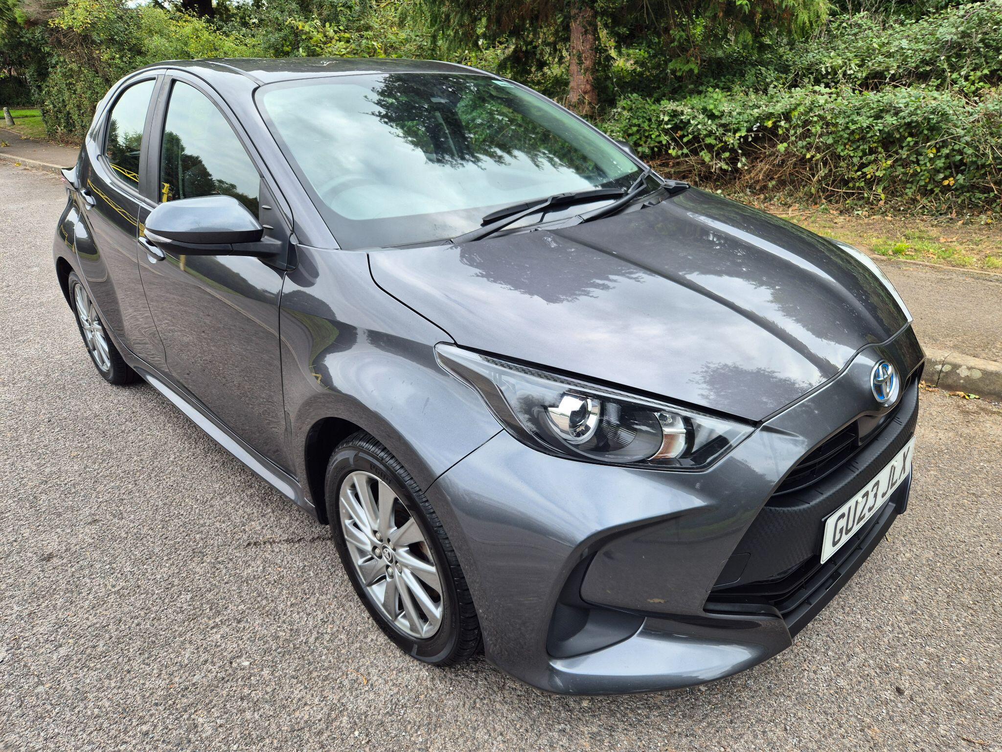 Main listing image - Toyota Yaris