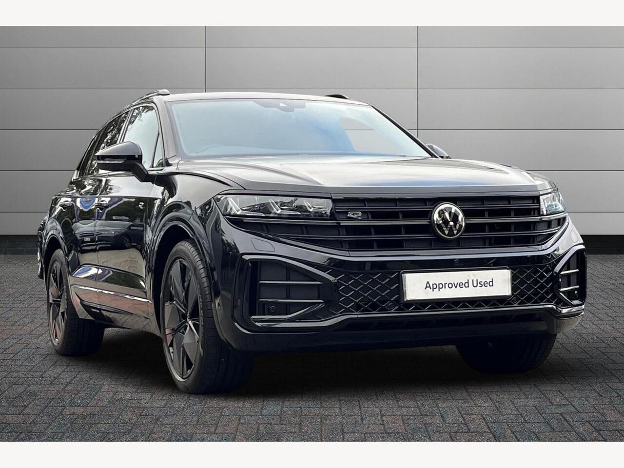 Main listing image - Volkswagen Touareg