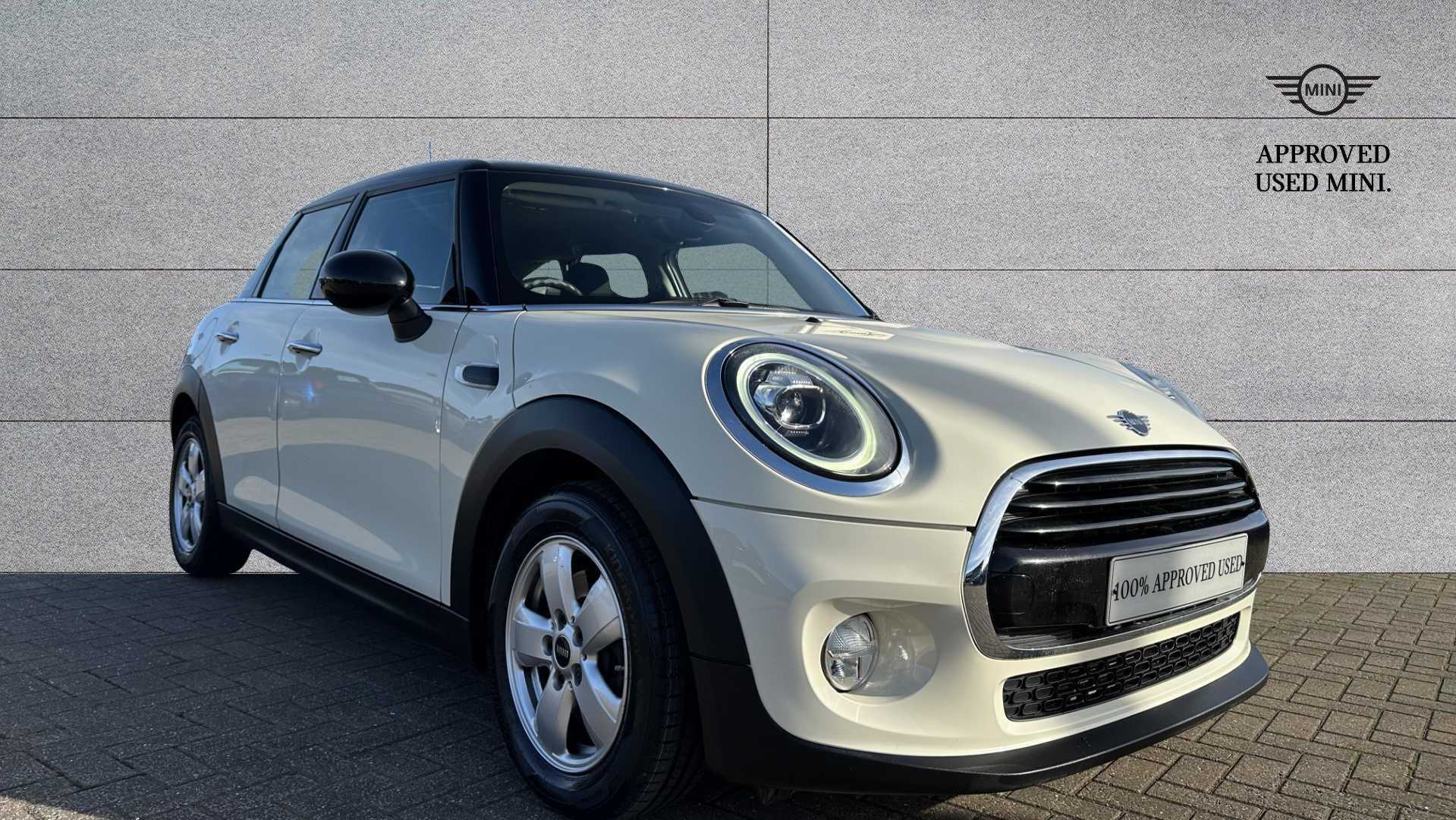 Main listing image - MINI Hatchback 5dr