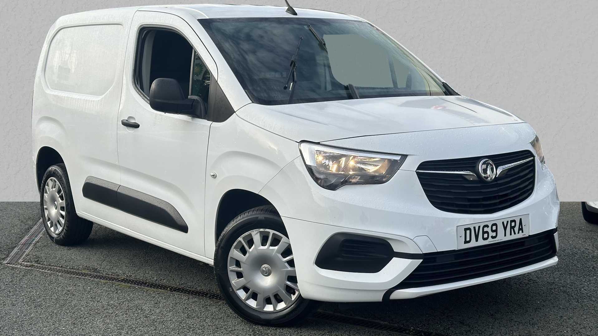 Main listing image - Vauxhall Combo Cargo