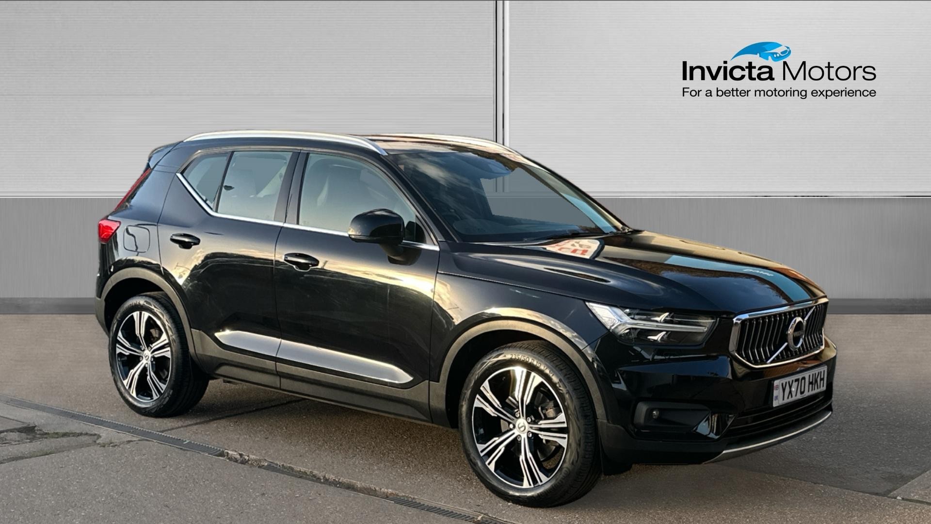 Main listing image - Volvo XC40