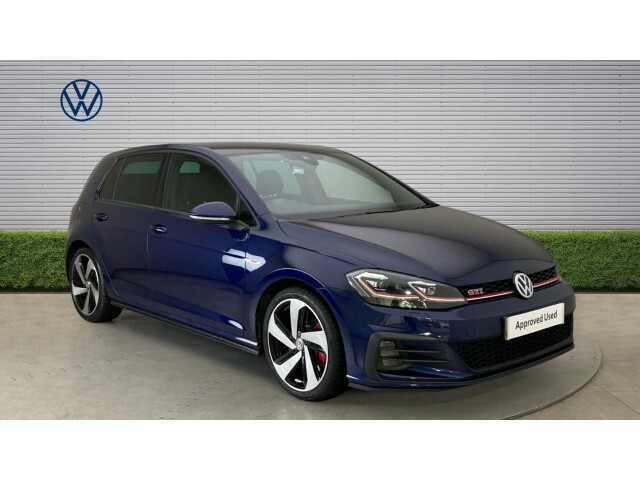 Main listing image - Volkswagen Golf