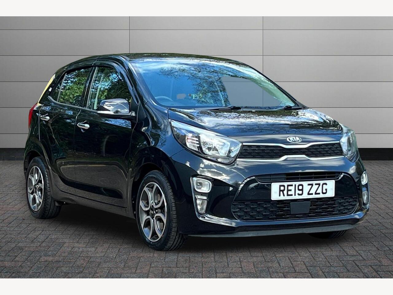 Main listing image - Kia Picanto