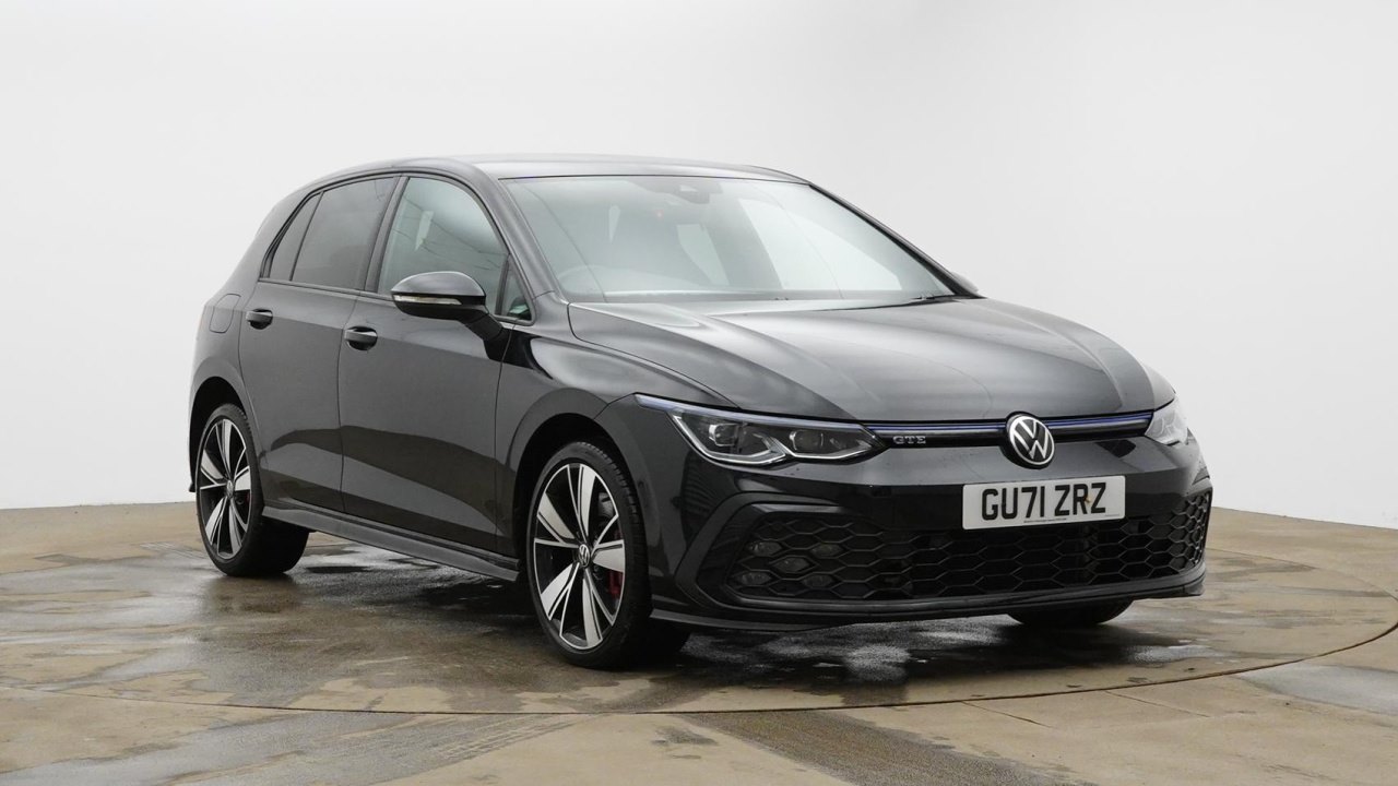 Main listing image - Volkswagen Golf GTE