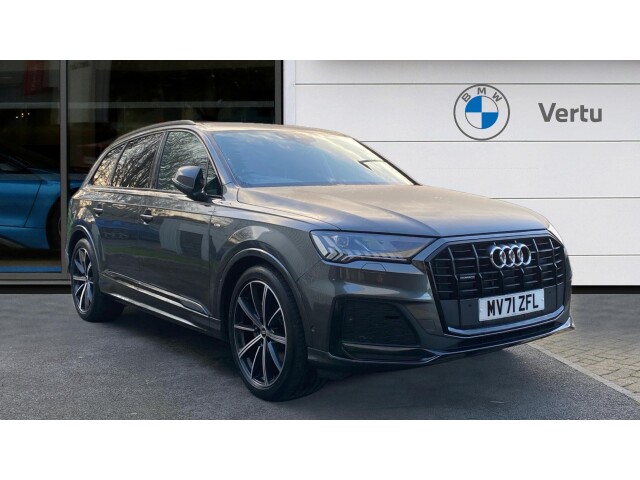 Main listing image - Audi Q7