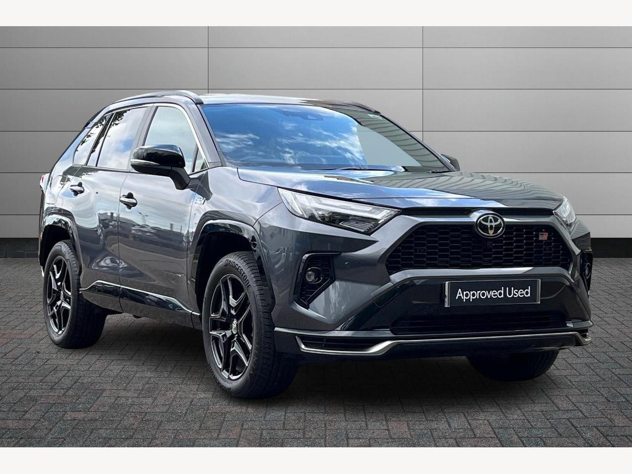 Main listing image - Toyota RAV4