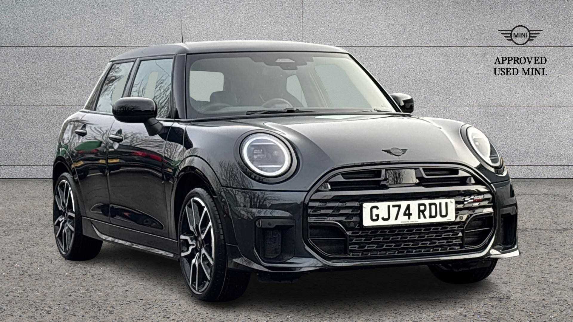 Main listing image - MINI Hatchback 5dr