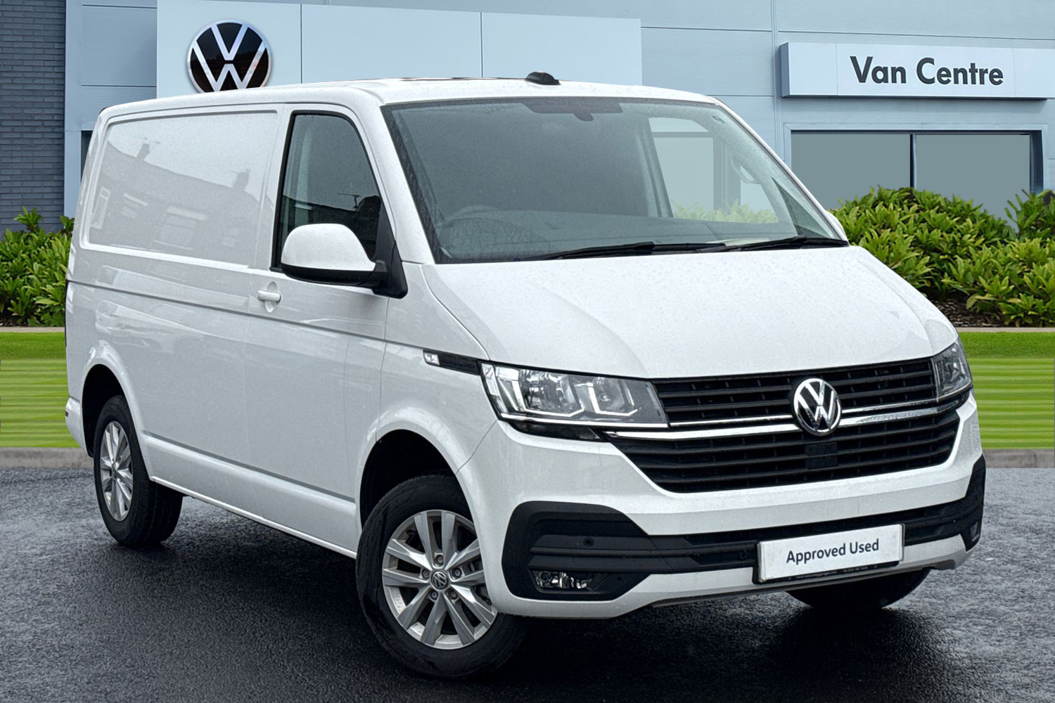 Main listing image - Volkswagen Transporter