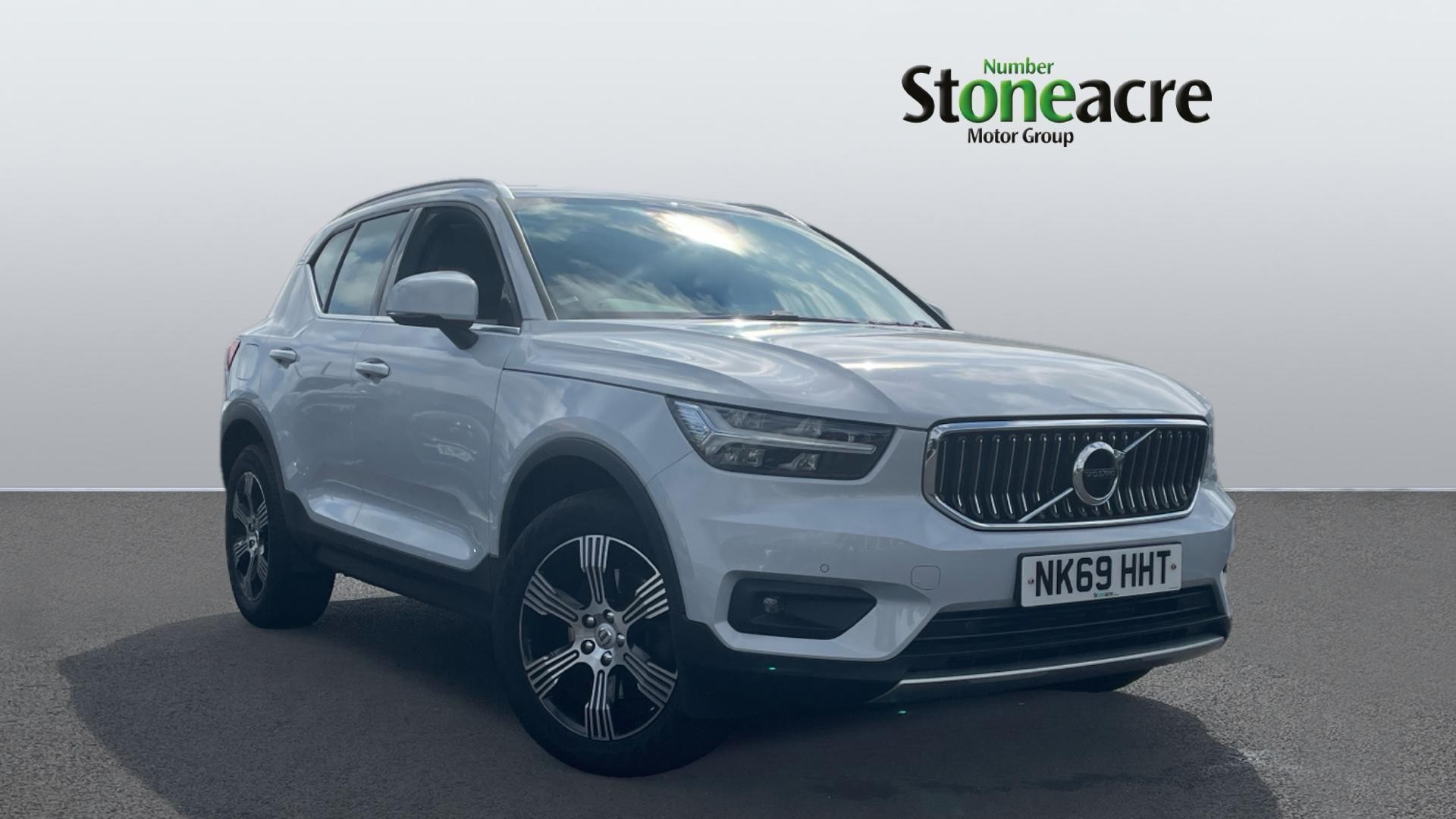 Main listing image - Volvo XC40
